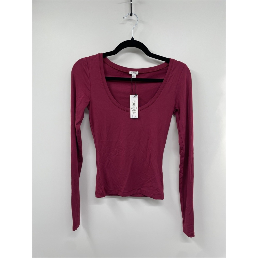Garage Smooth Top Womens Small Sour Cherry Stretch Scoop Neck Fitted Cropped NWT